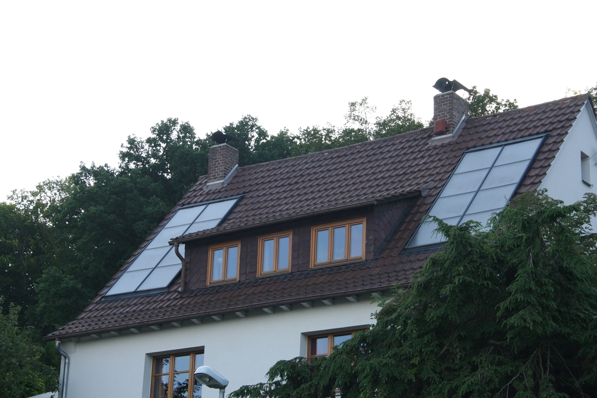 Solarthermieanlage mit Flachkollektoren